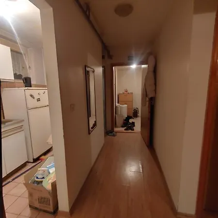 Hostel24